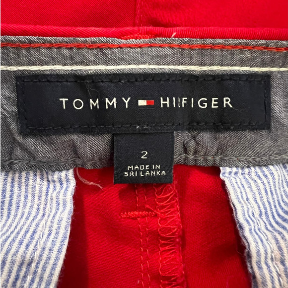 Tommy Hilfiger Summer Shorts Size 2 in Red Front and Back Pockets - Picture 3 of 4